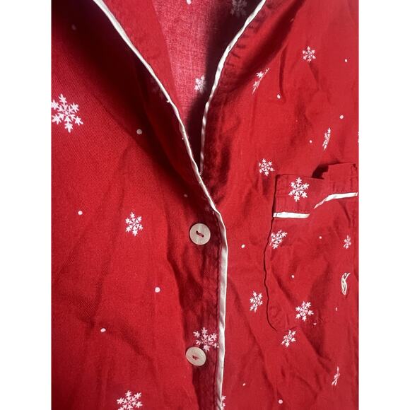 Victoria's Secret Short Sleeve Button Up Top and Shorts Size M Red w/Snowflakes - Picture 7 of 15